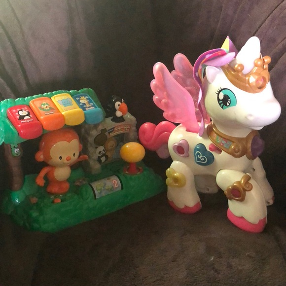 Vtech Learn and Sing interactive Zoo and Unicorn - Picture 1 of 4